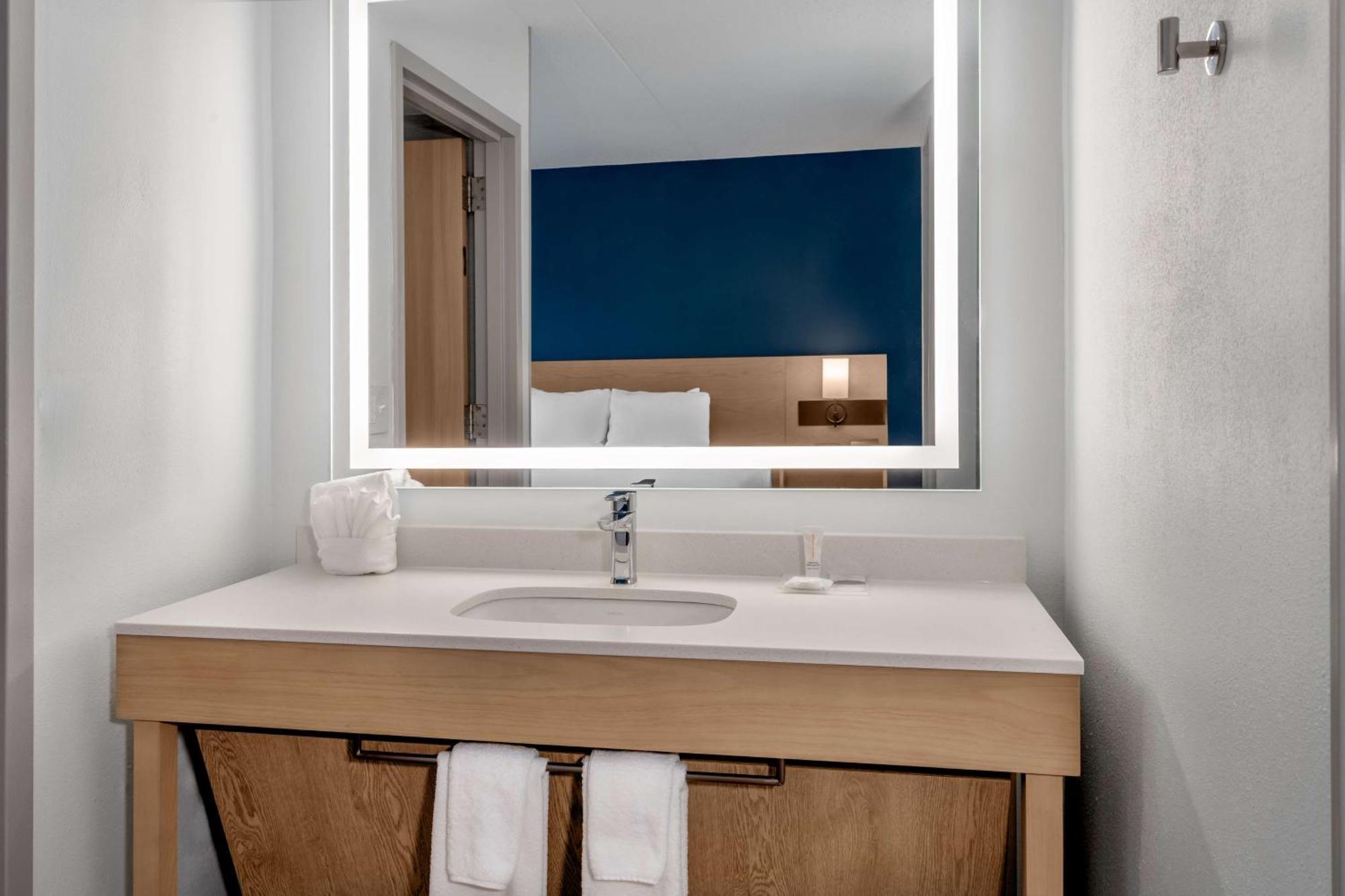 Hyatt Place Мистик Экстерьер фото