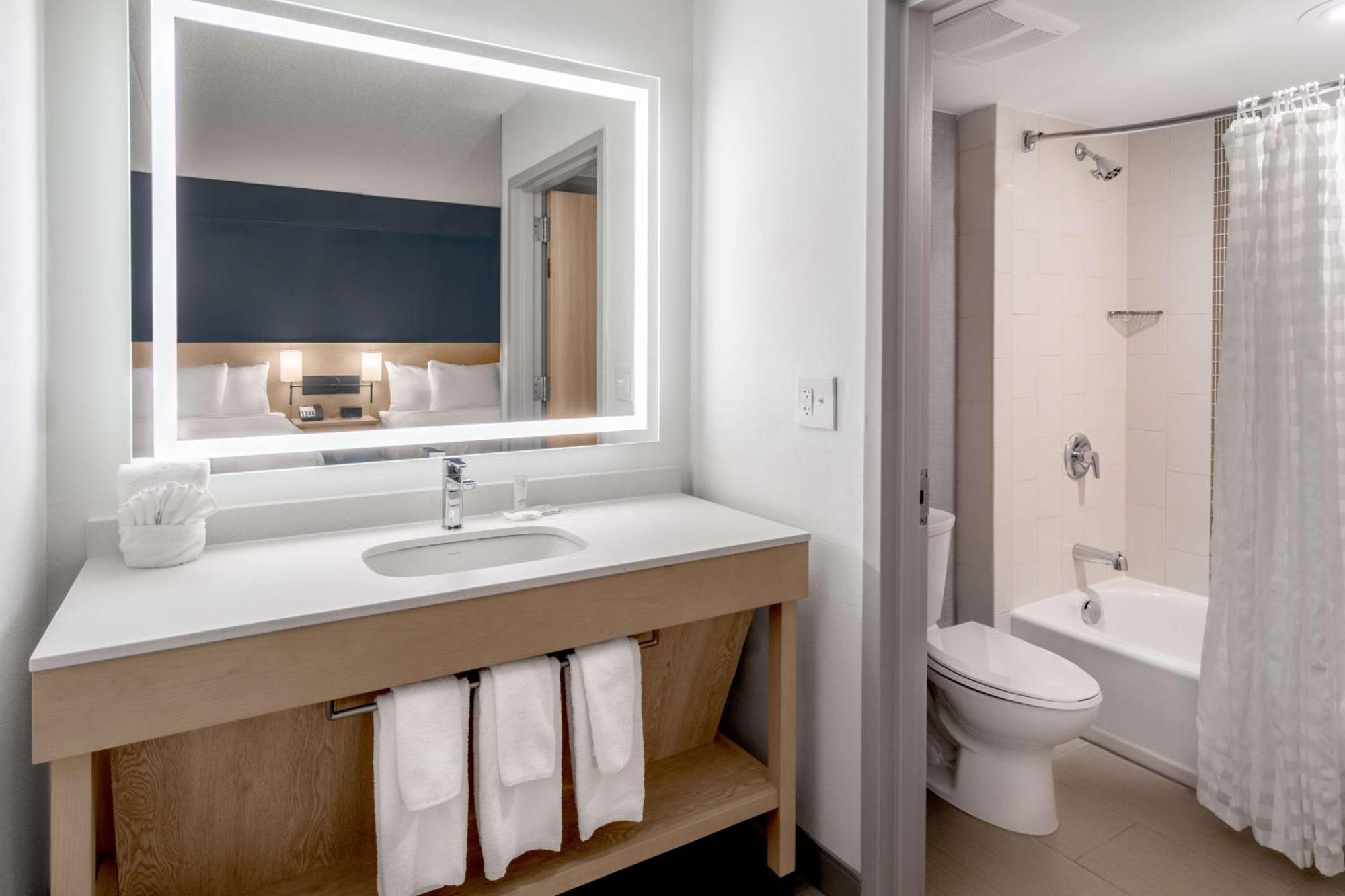 Hyatt Place Мистик Экстерьер фото